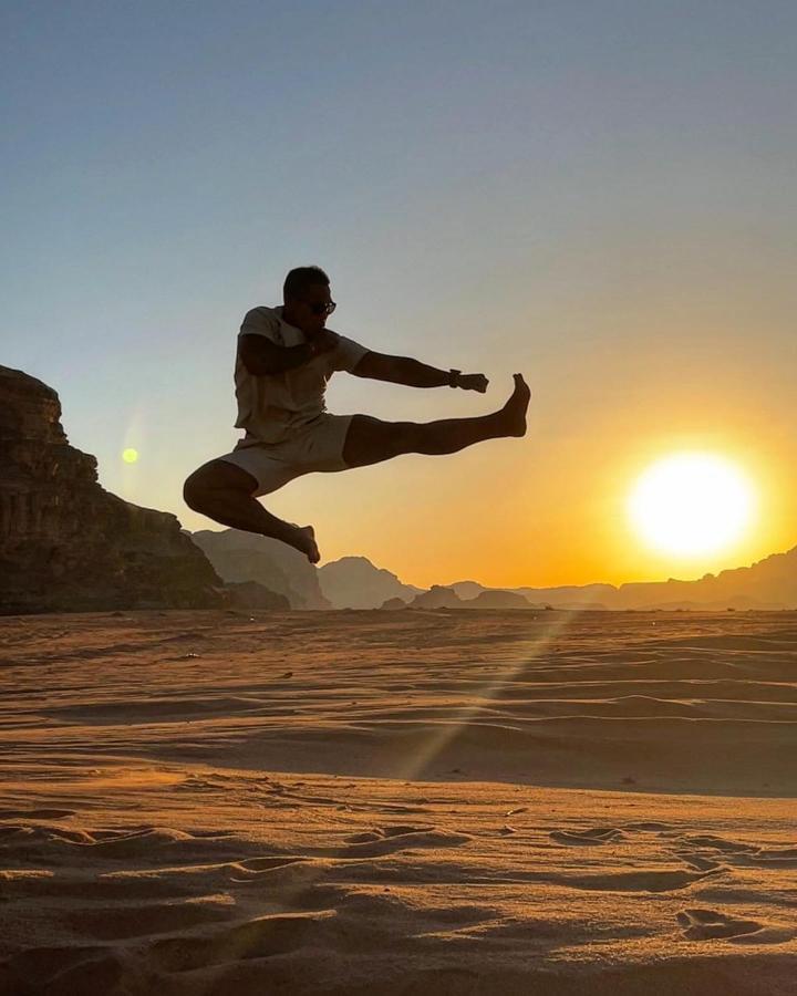 Royal Luxury Camp Wadi Rum Exterior photo