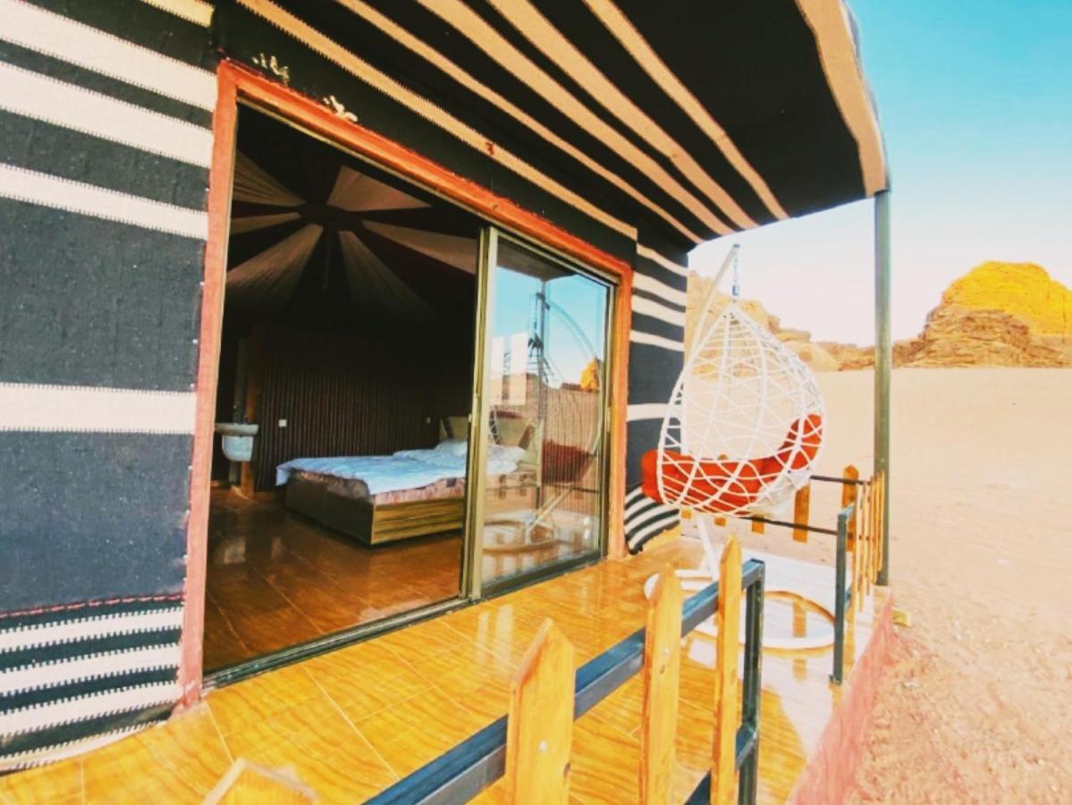 Royal Luxury Camp Wadi Rum Exterior photo
