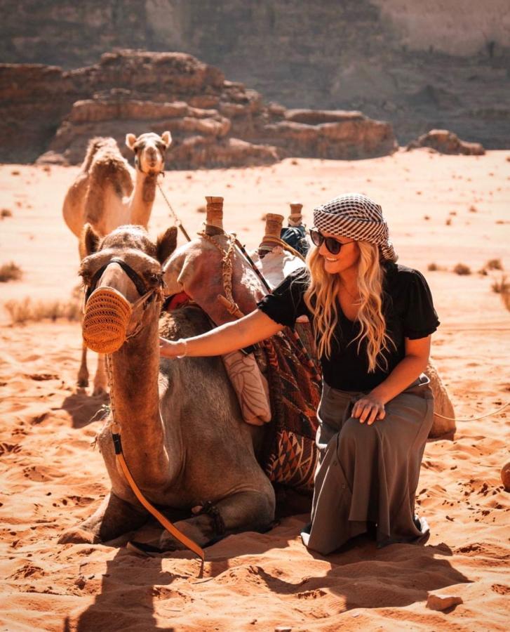 Royal Luxury Camp Wadi Rum Exterior photo