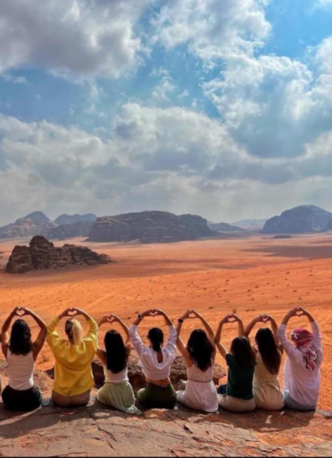Royal Luxury Camp Wadi Rum Exterior photo