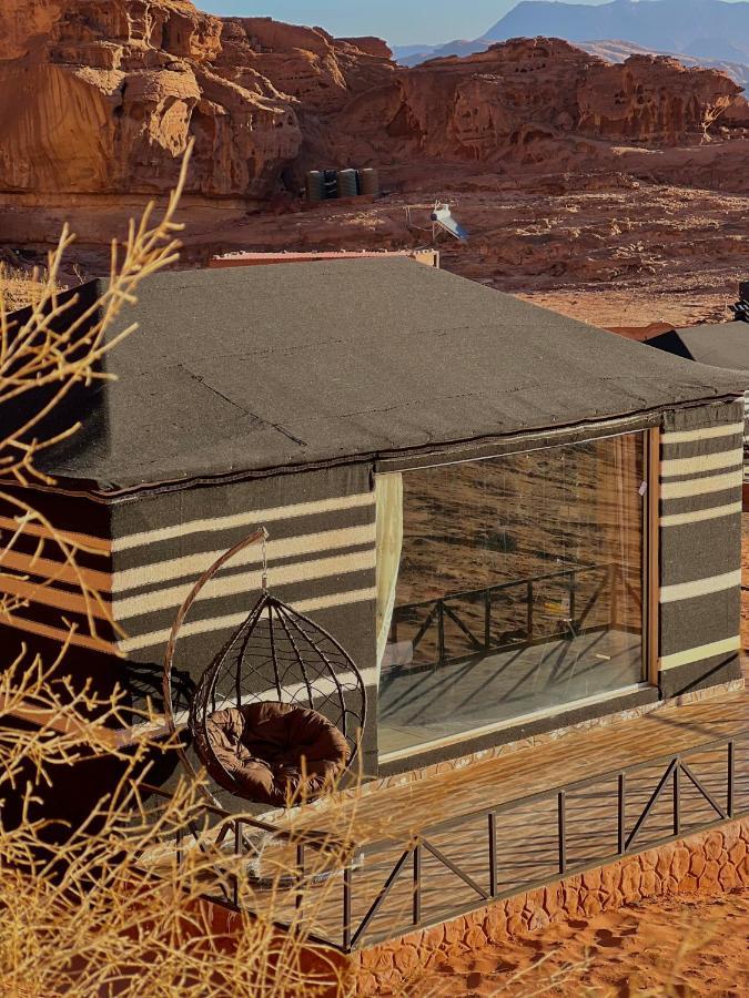 Royal Luxury Camp Wadi Rum Exterior photo
