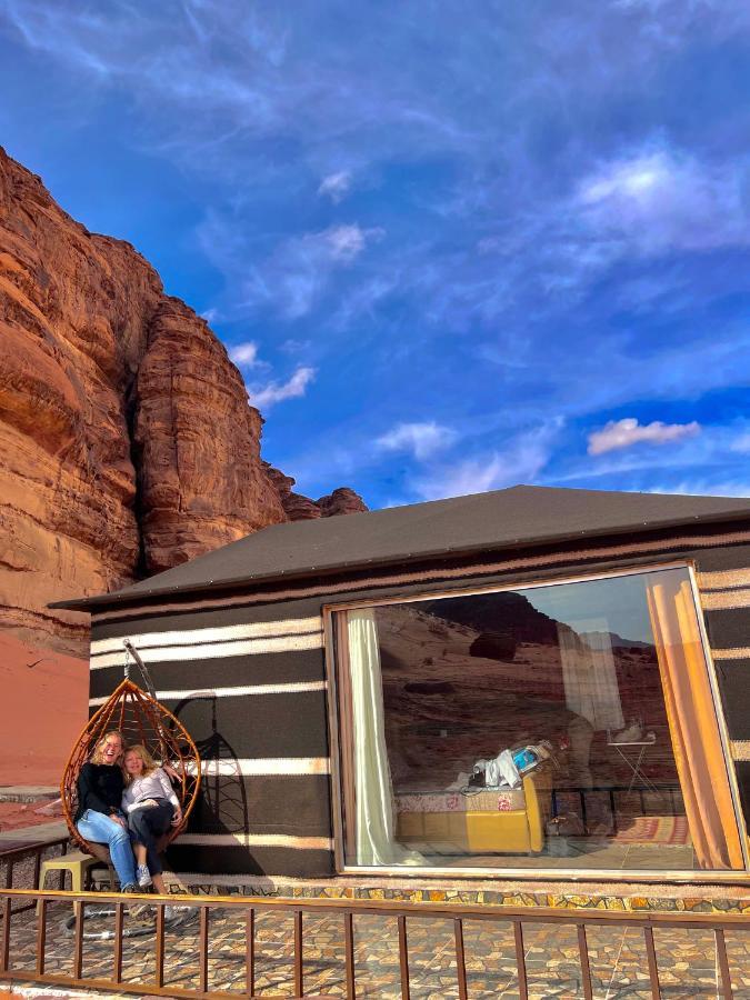 Royal Luxury Camp Wadi Rum Exterior photo