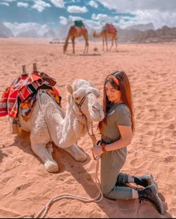 Royal Luxury Camp Wadi Rum Exterior photo